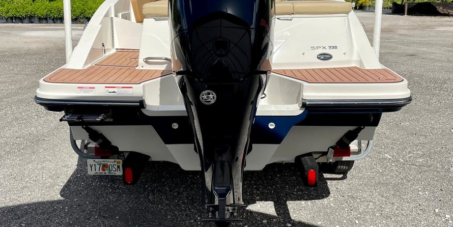 Sea Ray SPX 230 OB