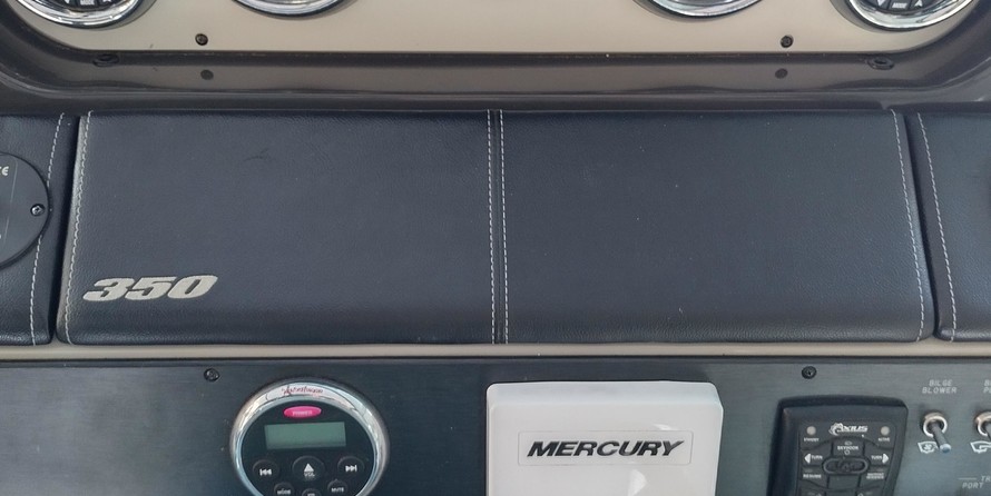 Sea Ray 350 Sundancer