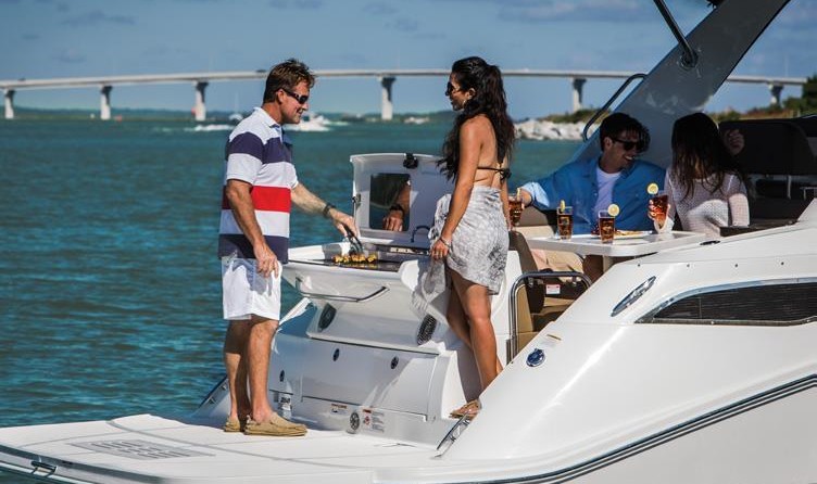 Sea Ray 350 Sundancer