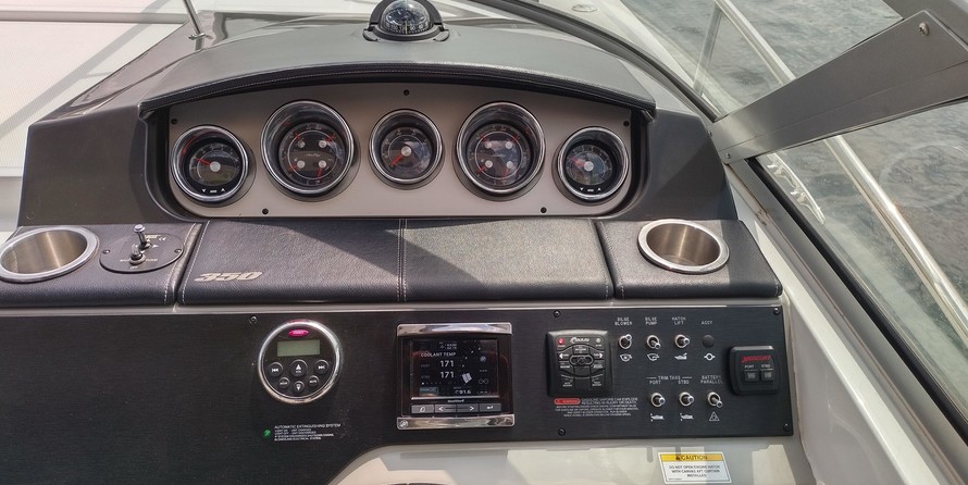 Sea Ray 350 Sundancer