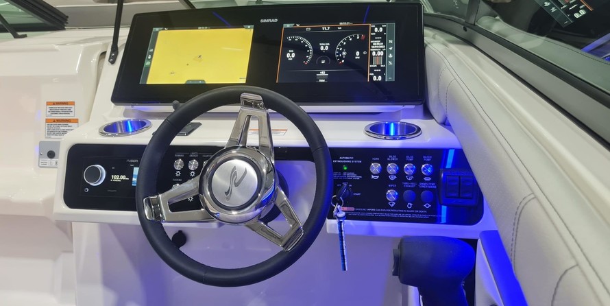 Sea Ray Sun Sport 250