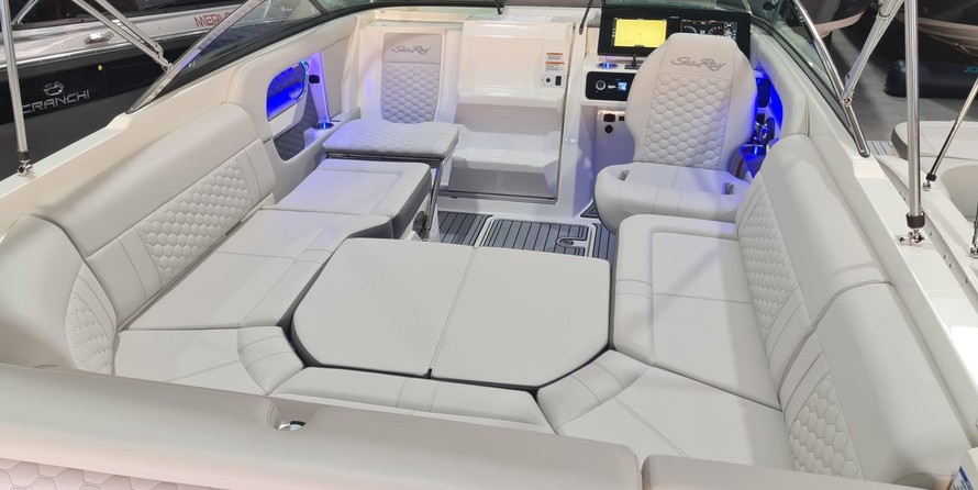 Sea Ray Sun Sport 250