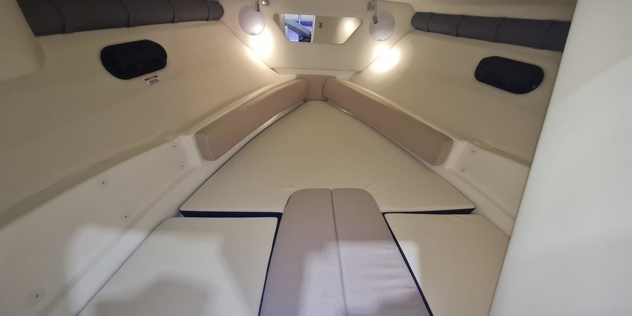 Sea Ray Sun Sport 250