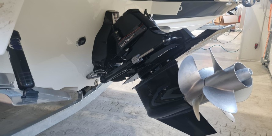 Sea Ray Sun Sport 250