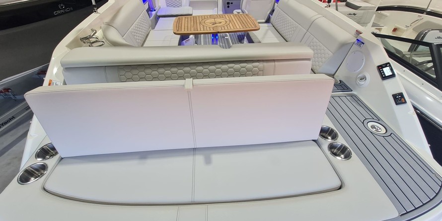 Sea Ray Sun Sport 250