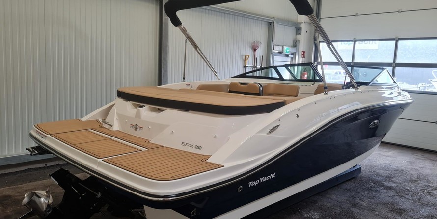 Sea Ray SPX 210