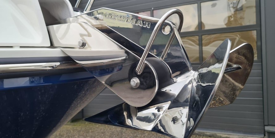 Sea Ray Sun Sport 230