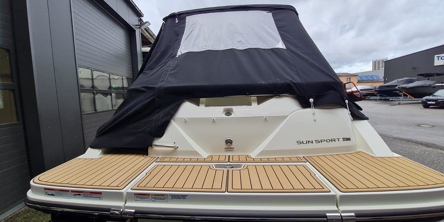 Sea Ray Sun Sport 230
