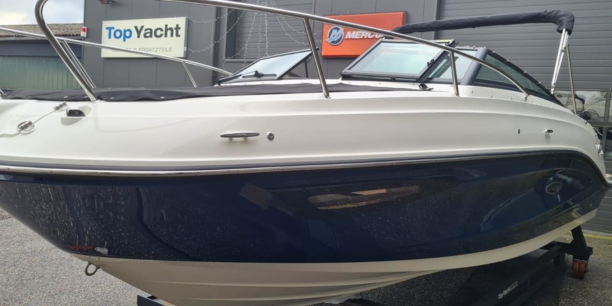 Sea Ray Sun Sport 230