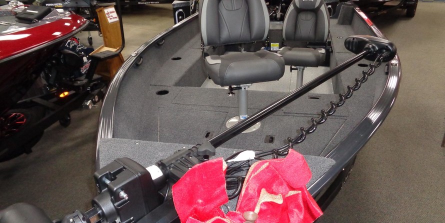 Lund Boats 1650 Rebel XS SS