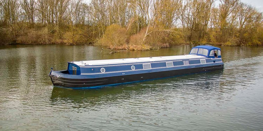 Wide beam narrowboat 65 x 12 hanbury monarch