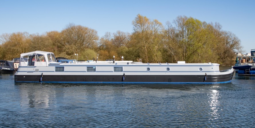 Wide beam narrowboat 65 x 12 hanbury monarch