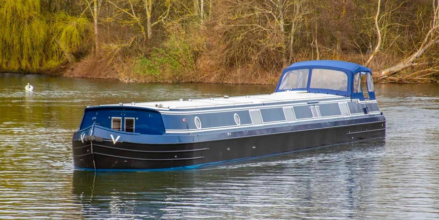 Wide beam narrowboat 65 x 12 hanbury monarch
