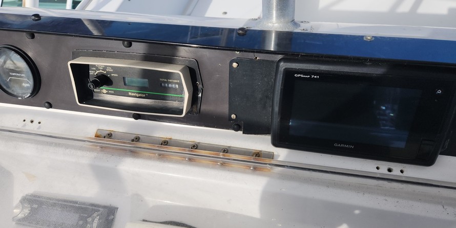 Hatteras 77 Convertible