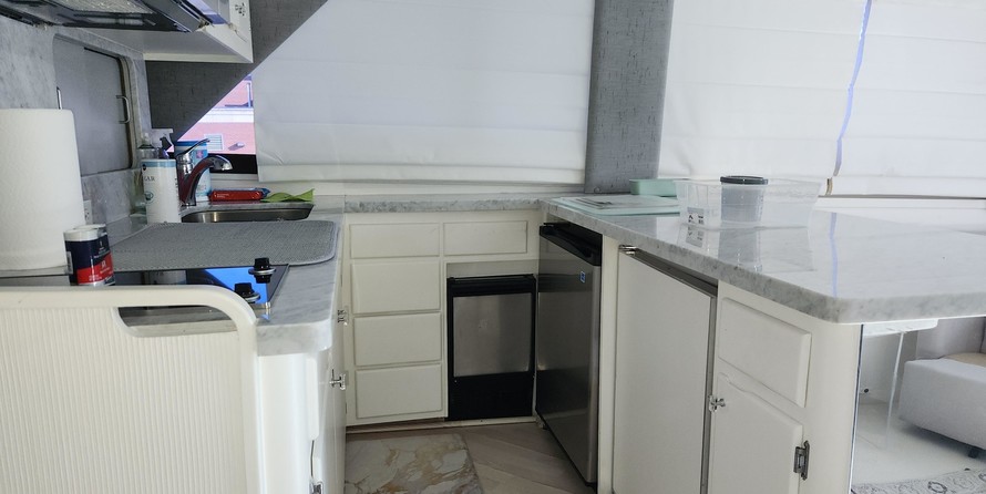 Hatteras 77 Convertible