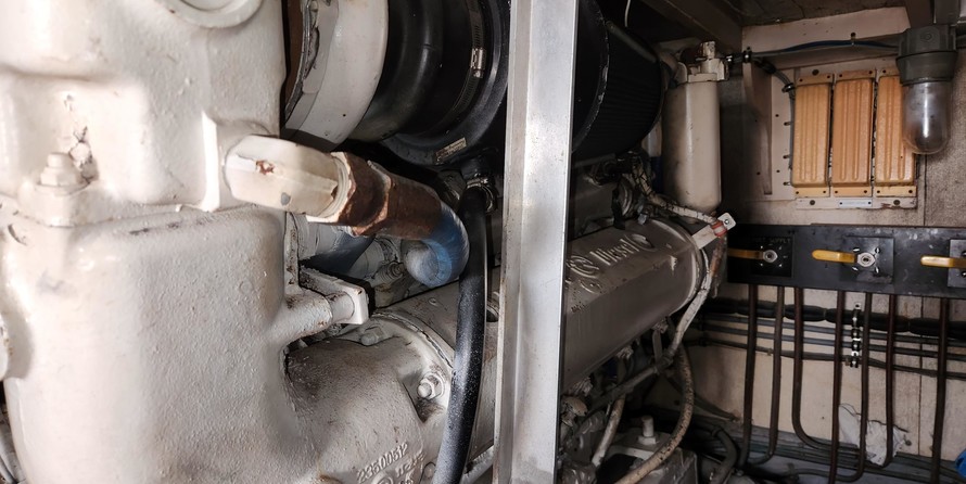 Hatteras 77 Convertible