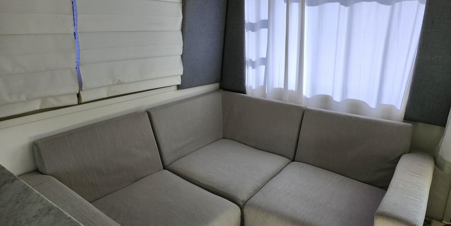 Hatteras 77 Convertible