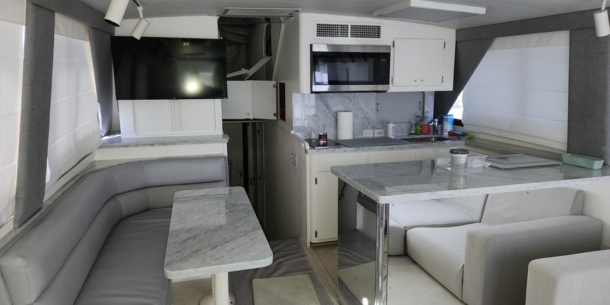 Hatteras 77 Convertible