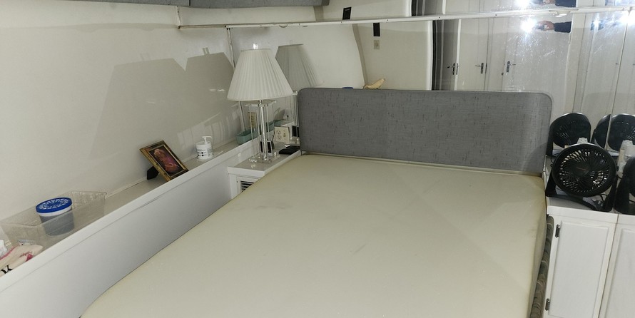 Hatteras 77 Convertible