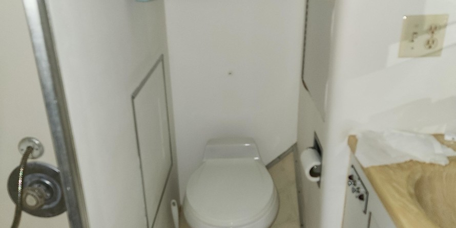 Hatteras 77 Convertible