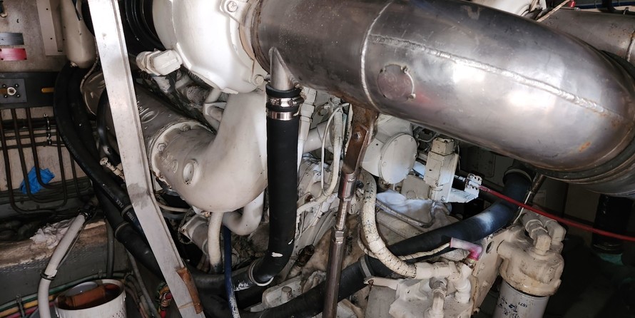 Hatteras 77 Convertible