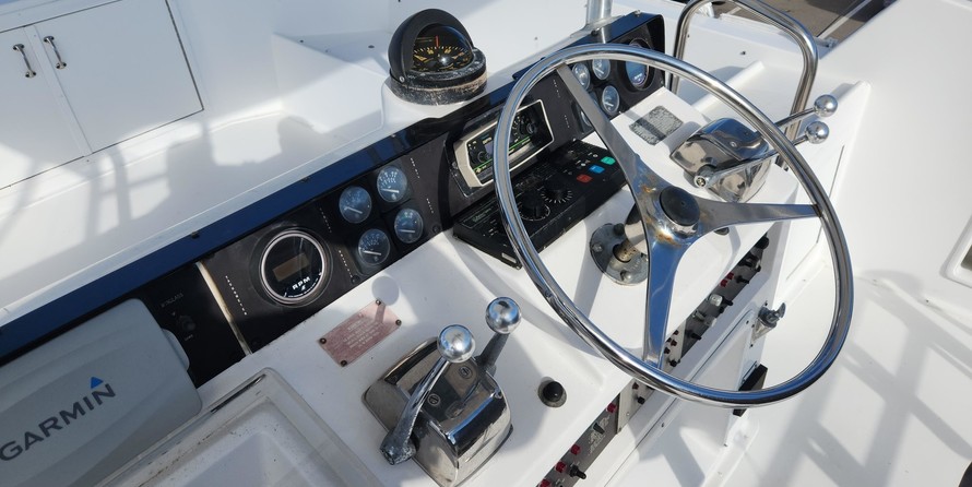 Hatteras 77 Convertible