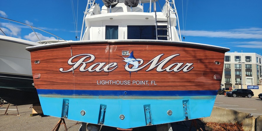 Hatteras 77 Convertible