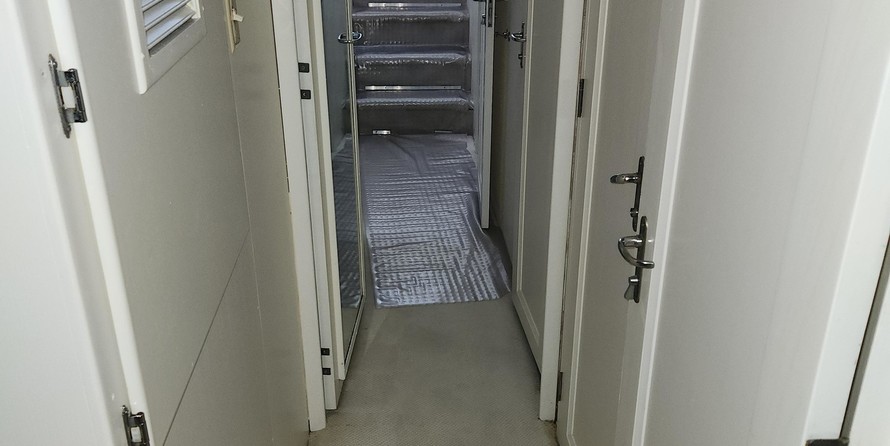 Hatteras 77 Convertible