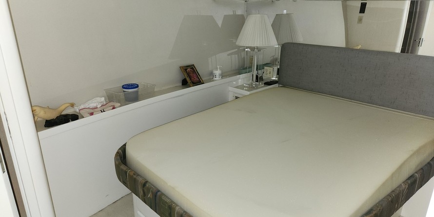 Hatteras 77 Convertible