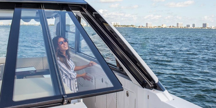 Cruisers Yachts 50 Cantius