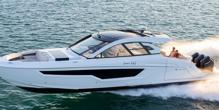Cruisers Yachts 50 Cantius