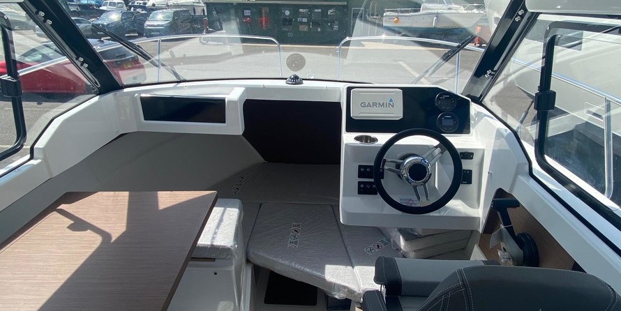 Jeanneau Merry Fisher 605