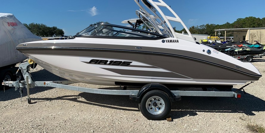 Yamaha AR195