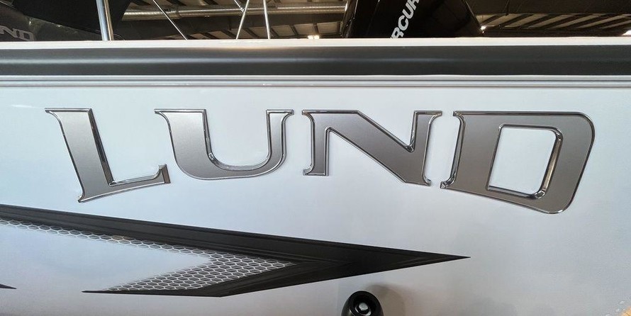 Lund Boats 1875 Pro-V Sport