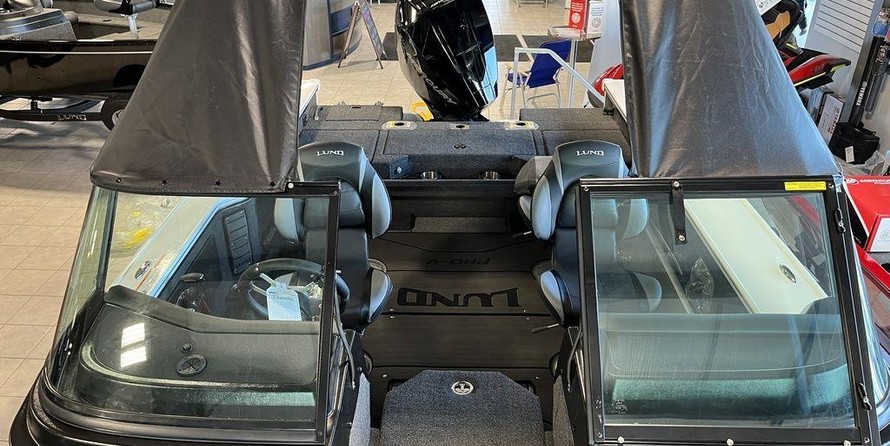 Lund Boats 1875 Pro-V Sport