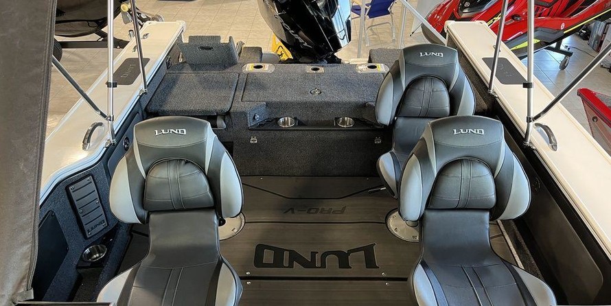 Lund Boats 1875 Pro-V Sport