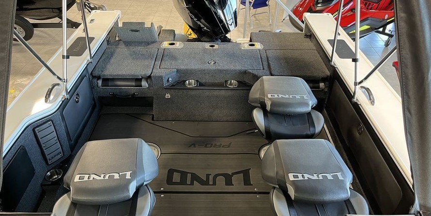Lund Boats 1875 Pro-V Sport