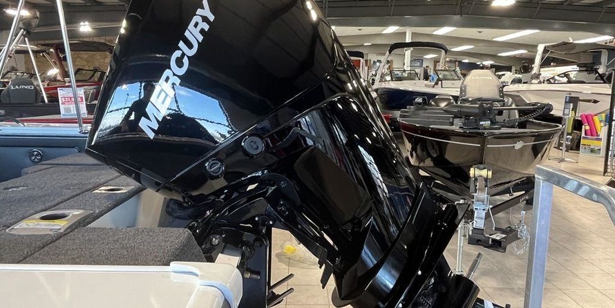 Lund Boats 1875 Pro-V Sport