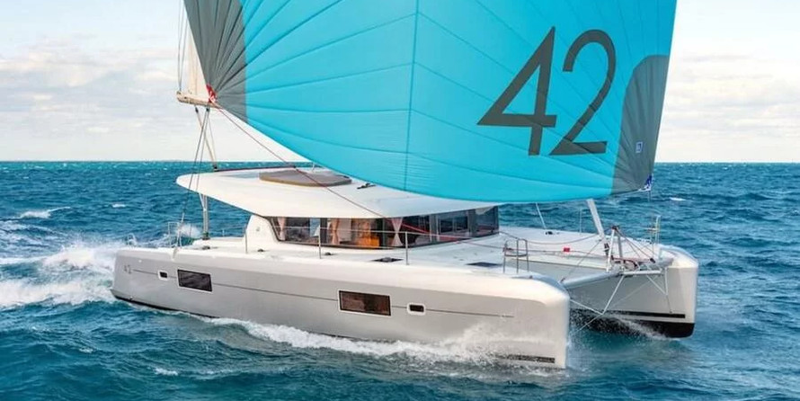 Lagoon 42