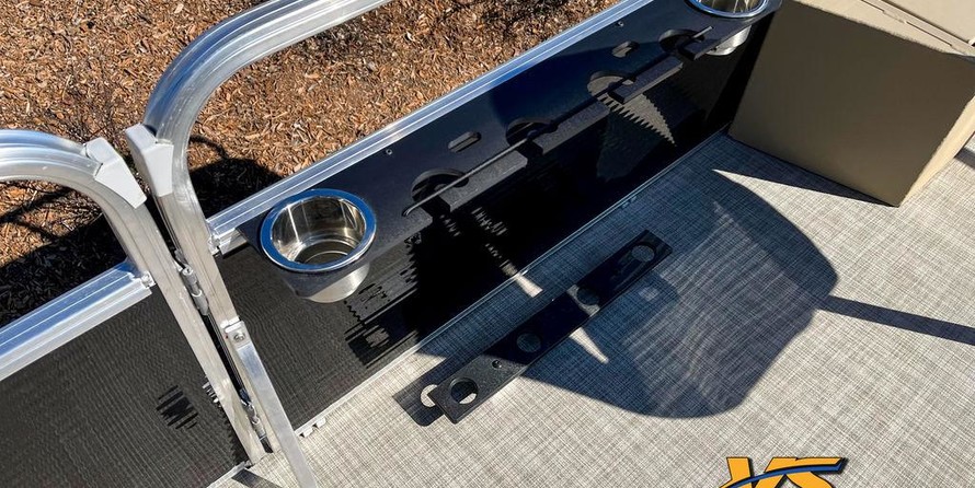 Lowe Ultra 182 Fish &amp; Cruise