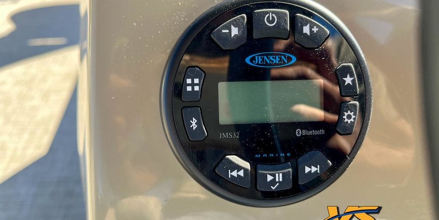 Lowe Ultra 182 Fish &amp; Cruise