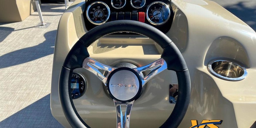 Lowe Ultra 182 Fish &amp; Cruise