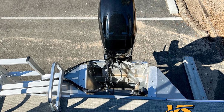 Lowe Ultra 182 Fish &amp; Cruise