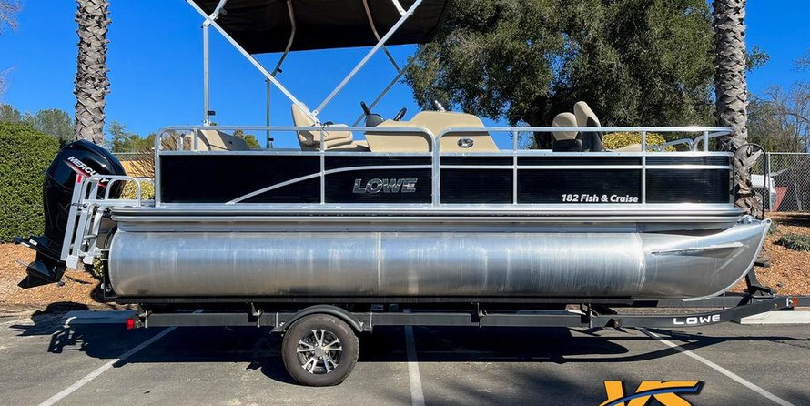 Lowe Ultra 182 Fish &amp; Cruise