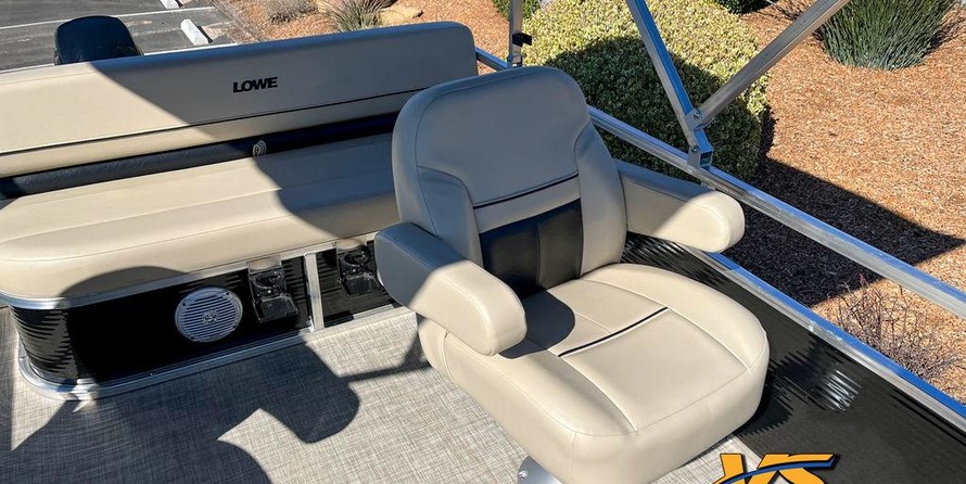 Lowe Ultra 182 Fish &amp; Cruise