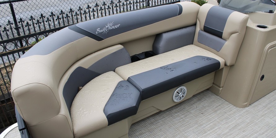 Sunchaser Boats Geneva Cruise 22 LR DH