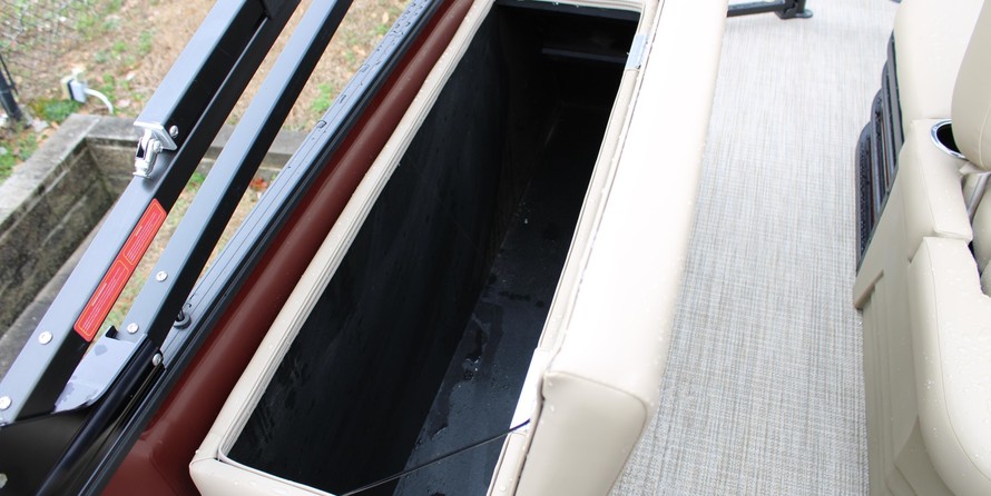 Sunchaser Boats Geneva Cruise 22 LR DH