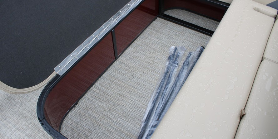 Sunchaser Boats Geneva Cruise 22 LR DH