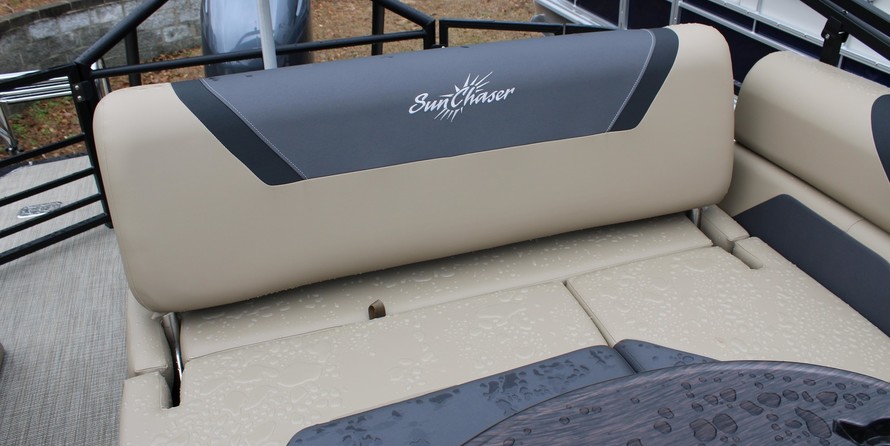 Sunchaser Boats Geneva Cruise 22 LR DH