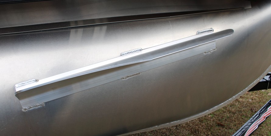 Sunchaser Boats Geneva Cruise 22 LR DH